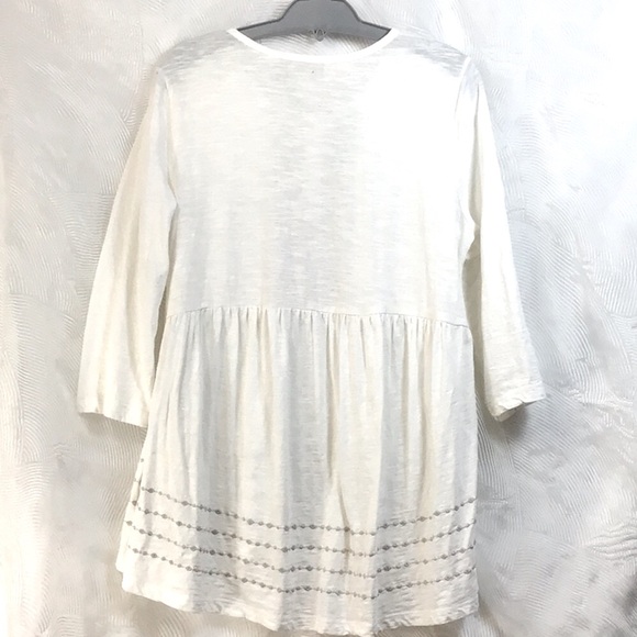 Like New LOGO Lori Goldstein Cream Silver Embroidered Three-quarter Sleeve Tunic - Picture 3 of 7